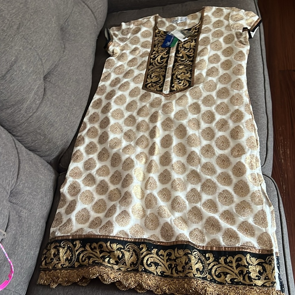 WESTSIDE LUXURY INDIAN KAFTAN NWT